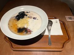 娟姗奶大满贯-RUXU入续鸳鸯糖水铺(万菱汇店)