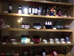 零售区-雕刻时光咖啡馆(南院门店)