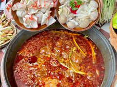 -赵美丽·重庆社区火锅·直营店(火车东站·中豪国际店)