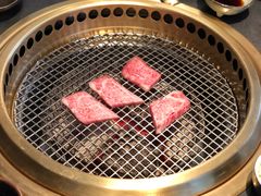 -铭牛烧肉·和牛海鲜自助(高新月牙湖店)