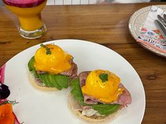-304/BRUNCHRESTAURANT