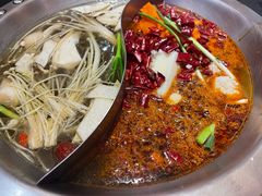 -沸炉重庆老火锅(军事博物馆店)