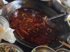 -鸿顺老铁锅美蛙鱼府(解放碑店)