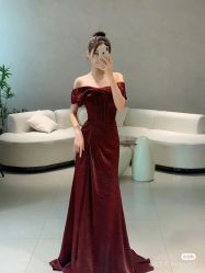 -Lady  Jane高端婚纱礼服馆