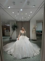 -台湾蔡美月婚纱租赁