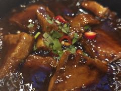 傣家石锅焖豆腐-滇越乘象云南餐厅(豆各庄店)