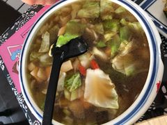 -八两八金·莱芜特色炒鸡(市南漳浦路店)