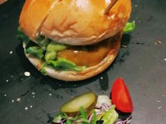 -HIGH FIVE哈福手工汉堡(桂林路店)