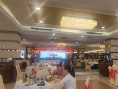 -御满江海鲜酒家(洛溪新城店)