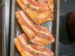 -山川小町·极番烧肉(新地假日广场店)