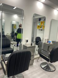 -LILI·HAIR SALON理理造型