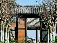 -梁子湖东篱老屋生态庄园