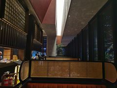 -铭牛烧肉·和牛海鲜自助(高新月牙湖店)