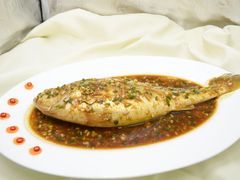 压锅黄花鱼-幸福绿洲美食广场