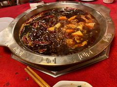 -山城年华老火锅(玉林店)
