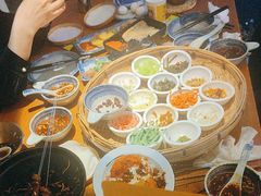 -包整·丝娃娃(一览甲秀楼风景店)