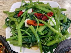 炒时蔬-十吉老砂锅(天生丽街生活馆店)