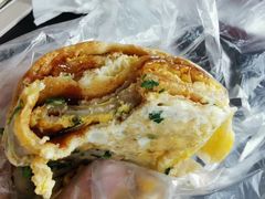 -正宗杂粮煎饼香软鸡蛋饼