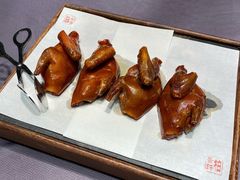 招牌陈皮脆皮乳鸽-北京泰富酒店-柏景轩中餐厅