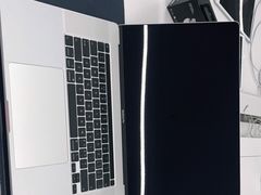 -Apple授权专营店(德汇万达店)