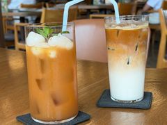 -ROAST coffee & eatery