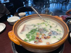 花胶豆浆鱼头-上名堂·鱼头好吃(体育场路店)