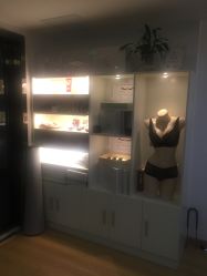 -颜工坊健康美容管理中心喜丽妈妈