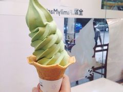 抹茶冰激凌-全家便利店(襄阳南路店)