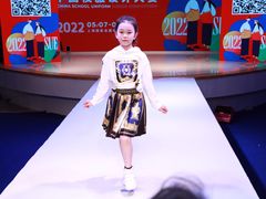 -翎秀服装模特