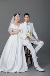 点击看大图 -挪娅婚纱摄影皇家会所