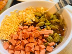 -小天鹅火锅·一线江景洪鼎旗舰店(洪崖洞店)