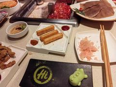 -海底捞火锅鲜切牛肉主题店(长寿路店)