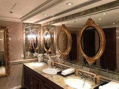 -广州富力丽思卡尔顿酒店