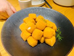海苔黄金一口酥豆腐-粤集·手工粤菜(皇庭广场店)
