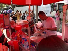 -詹爷爷乌节路街头冰淇淋