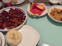 -湘西小馆(滨河路店)