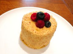 焦糖苹果浮云蛋糕-UPPER KITCHEN(延安路店)