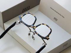 -目艮眼镜SHOWROOM(品牌集合店)