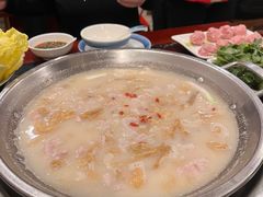 -老来福·非遗酸汤兔(凯旋路店)