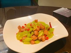 -江上荟·创意中国菜(绿地缤纷城店)