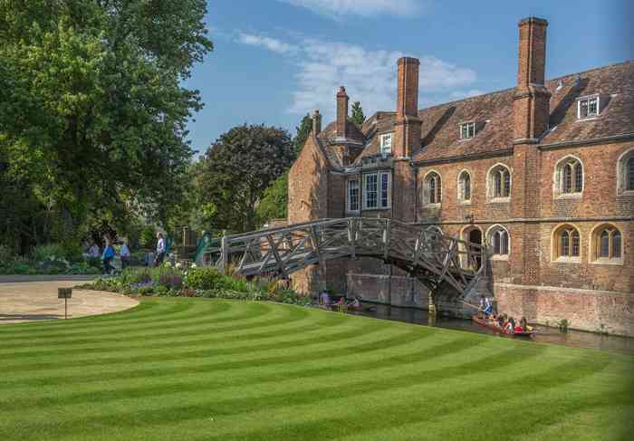皇后学院-"剑桥的国王学院和皇后学院,有学生证门票大.