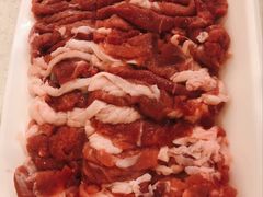 手工鲜羊肉-八先生涮肉房(三里河店)