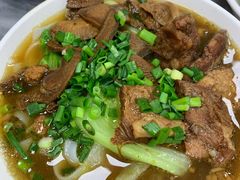 牛腩拼牛利河粉-珍珍小食店(西华路店)