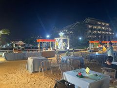 -亚龙湾希尔顿自助餐厅·海鲜·烧烤·沙滩BBQ·现场乐队