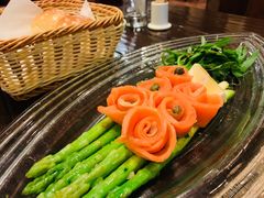 烟熏三文鱼配鲜芦笋-南沙游艇会·大兵船餐厅