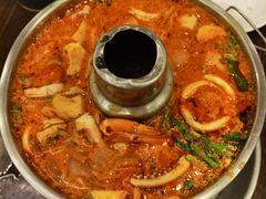 -J Daeng Seafood