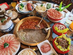 -小天鹅火锅·一线江景洪鼎旗舰店(洪崖洞店)