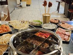 -邓莽子老火锅(中兴路总店)