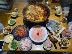 -白乐天毛肚火锅馆(解放碑店)