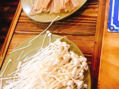 -东镇老火锅(长春路首店)